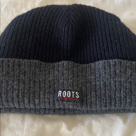 Roots Two-Tone Wool Blend Knit Beanie - Picture 4 of 9